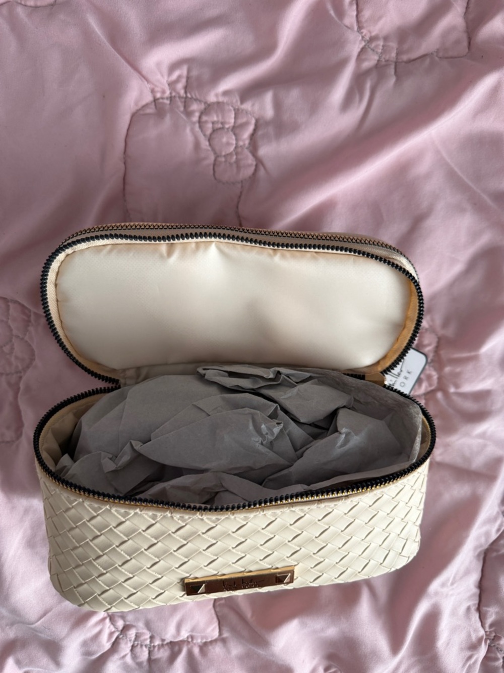 COSMETIC CASE - Picture 3 of 4